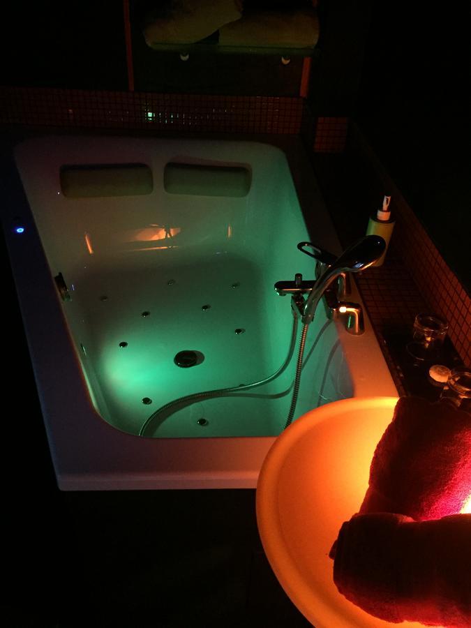 Bubble Lounge Hotel Hooglede Εξωτερικό φωτογραφία