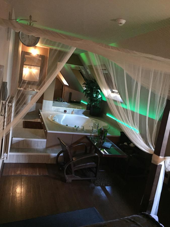 Bubble Lounge Hotel Hooglede Εξωτερικό φωτογραφία